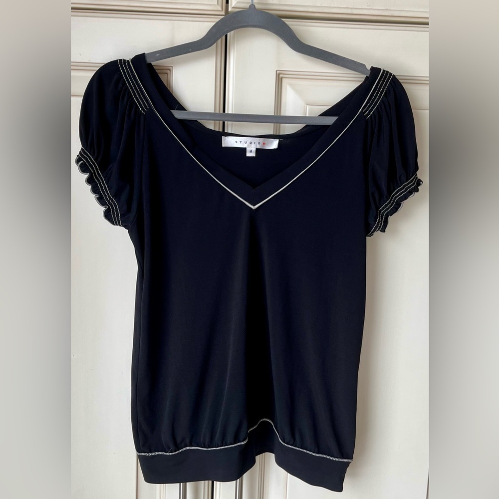 Studio M Black Ruffled Flutter Sleeve top. Medium